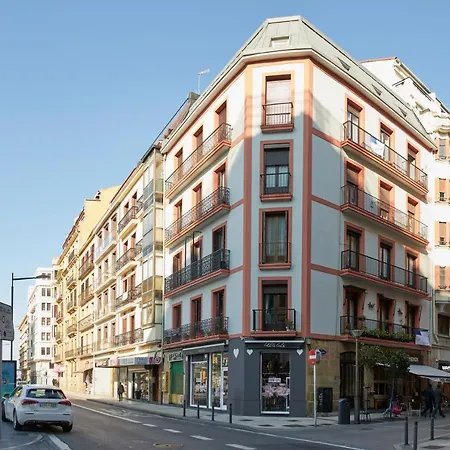 By Feelfree Сан-Себастьян